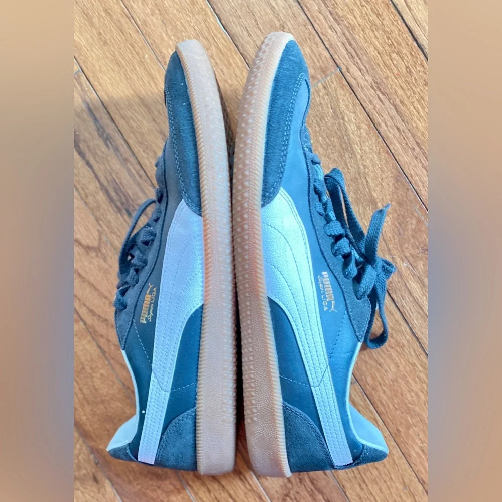 Puma men ‘s Teal and White Sneakers - Picture 7 of 10